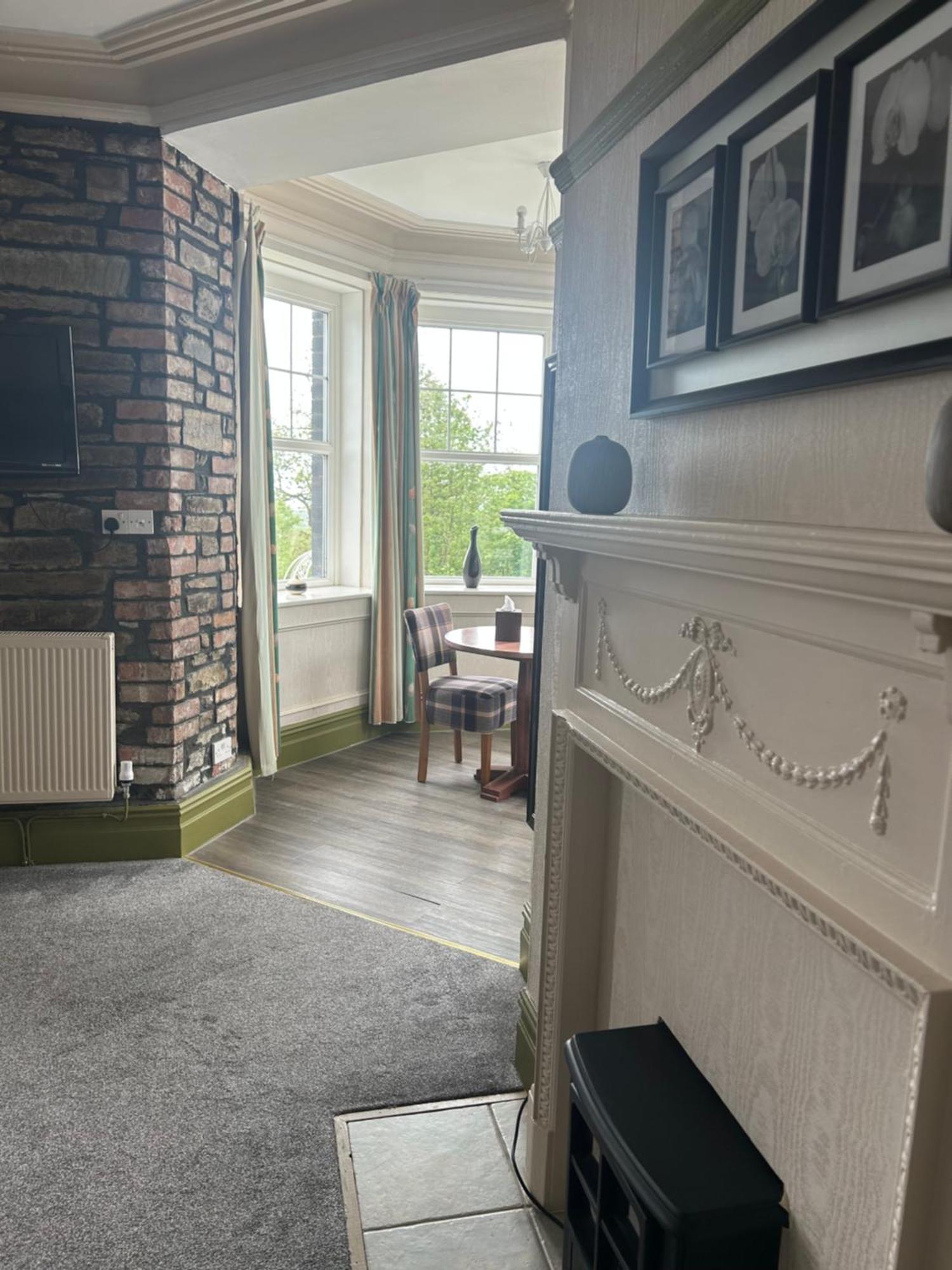 Broadway House Bed & Breakfast Laugharne Ngoại thất bức ảnh